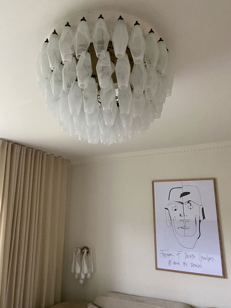 Murano lysekrone – Poliedri – 84 glas – Hvid alabaster